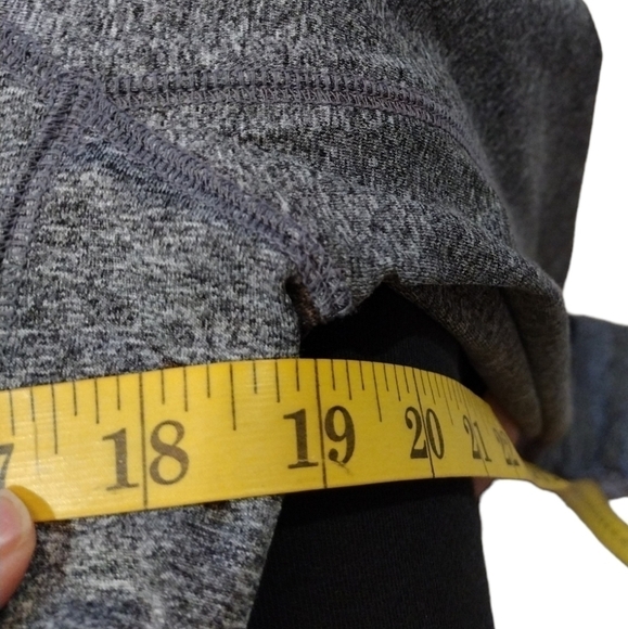 VICTORIA'S Secret Pink Active Wear 1/4 Zip Pullover - Picture 5 of 6